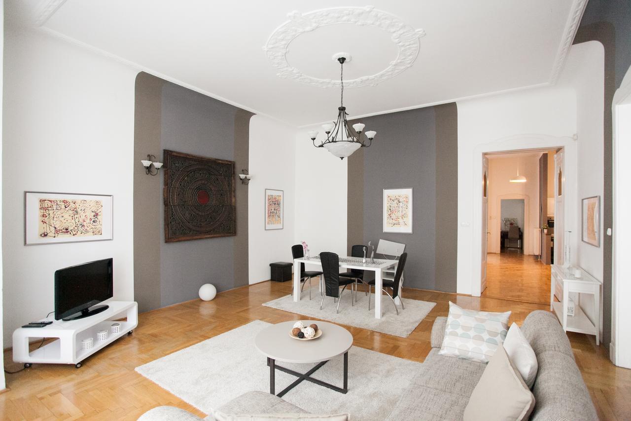 Royal Center Apartment บูดาเปสต์ ภายนอก รูปภาพ