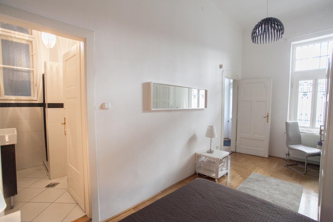 Royal Center Apartment บูดาเปสต์ ภายนอก รูปภาพ